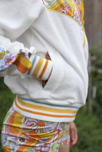 Load image into Gallery viewer, Melty Racquet Floral Printed Unisexy White Track Jacket