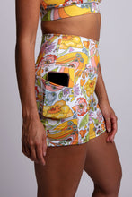 Load image into Gallery viewer, Melty Racquet Floral Printed Biker Shorts with Pockets