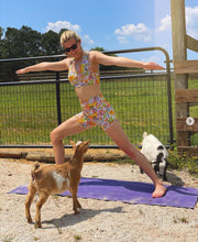 Load image into Gallery viewer, Melty Racquet Floral Printed Biker Shorts with Pockets