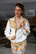 Load image into Gallery viewer, Melty Racquet Floral Printed Unisexy White Track Jacket
